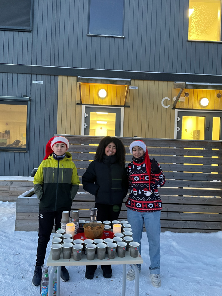 Elevrådet gjør nissegleder